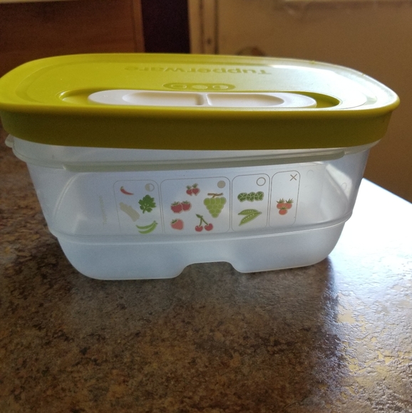 Tupperware FridgeSmart Small - Picture 7 of 11